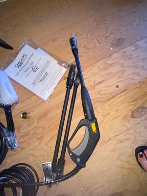 Brand New Chicago Electric 1800psi Pressure Washer Model# 2433