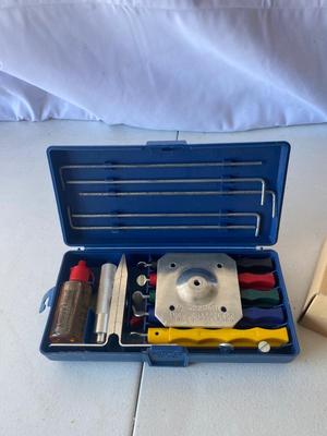 LANSKY KNIFE SHARPENER AND A DDFiohef Sharpener