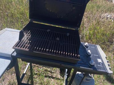 WEBER SILVE PROPANE BBQ GRILL AND ACCESSORIES