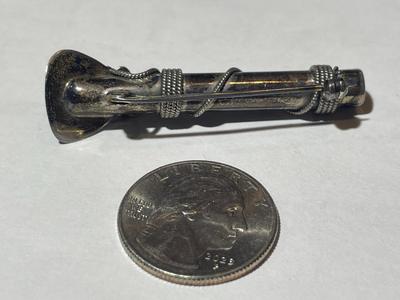 RARE Vintage Sterling Silver Flower holder / Bud Boutonniere Brooch / Pin in VG Preowned Condition.