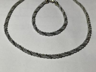 Solid Sterling Silver 16" Cable Necklace & 7" Bracelet in VG Preowned Condition.