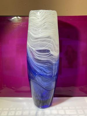 Vintage Mid-Century Modern Art Glass Spun Blue/White Vase 10" Tall in Good Preowned Condition.