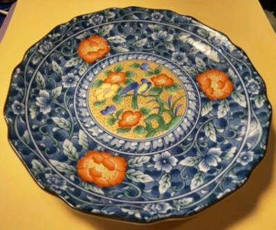 Vintage Japanese Hand Painted Bird/Flower Plate Made in Japan 7.5" Diameter in Good Preowned Condition.