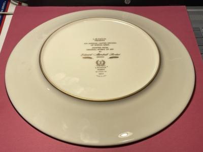 Vintage 1977 LENOX Boehm ROBIN Limited Edition BIRDS 10.5" Collector Plate in VG Condition.