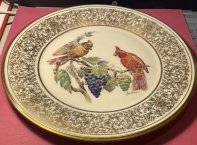 Vintage Cardinal Boehm Birds by Lenox Decorative Collector Plate 10.5" Limited Edition 1976 in VG Condition.