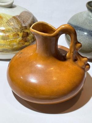 Lot of 3 Vintage 1-Kravec Studios & 2-Unmarked Pottery Bud Vases in VG Preowned Condition.