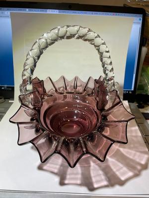 Vintage Deco Style Bohemian Amethyst Art Glass Beehive Basket in VG Preowned Condition.