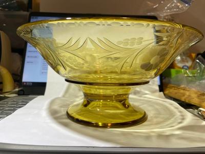 Vintage Lancaster Yellow Depression Glass Serving Bowl w/Etched Flowers 10" Diameter & 4.5" Tall in VG Preowned Condition.