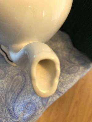 Hotel de Guest Tea Pot, Sugar, and Creamer
