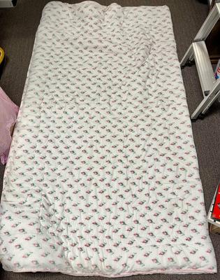 Pink & White Quilt Bedspread 80" x 40"