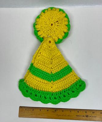 Vintage Doll Face Pot Holder Crochet Yellow and Lime Green