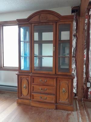 Nice small Bassett light up two-piece China hutch with glass shelves