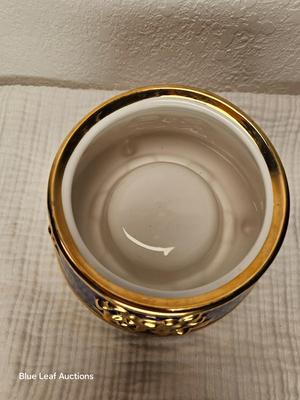 Lot 70: Tea Pot & Swan Music Box