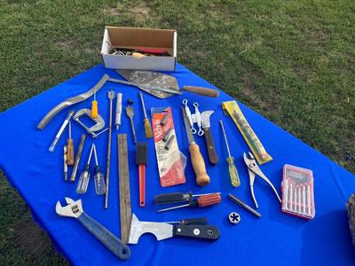 A wide Assortment of Misfit Tools