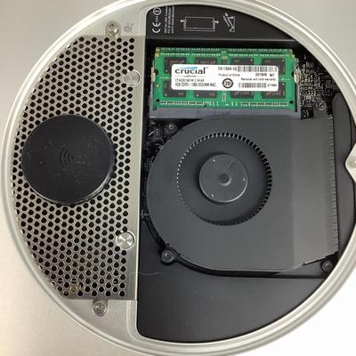 551 Apple Electronics Mini iPads and Mac Mini and AirPort Express