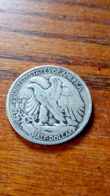 LOT 81 1944-S WALKING LIBERTY HALF DOLLAR