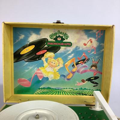 554 Vintage 1983 Cabbage Patch Kids Portable Phonograph