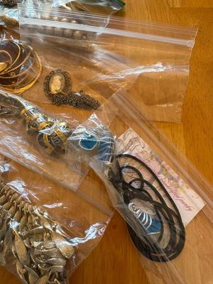 Costume Jewelry | Lot Seven