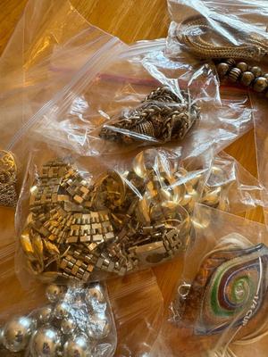 Costume Jewelry | Lot Seven
