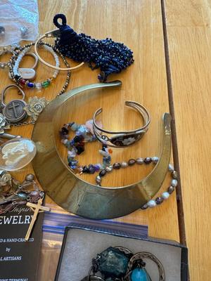 Costume Jewelry | Lot Eight