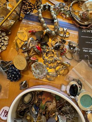 Costume Jewelry | Lot Eight