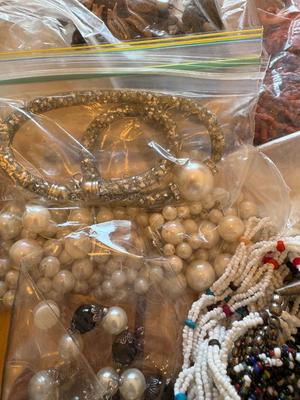 Costume Jewelry | Lot Nine