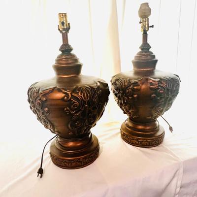 Oversize Vintage Mid Century Modern Set Of Lamps Hand made Pottery Italian Style. In working condition,