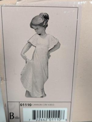 NAO By Lladro Figurine How Pretty Girl