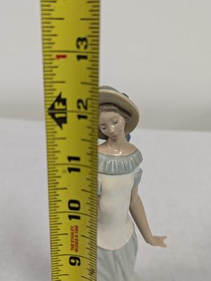 NAO By Lladro Figurine The Butterflies Dance