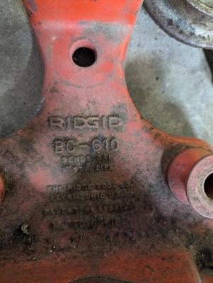 Ridgid BC-610 Top-Screw Bench Chain Vise