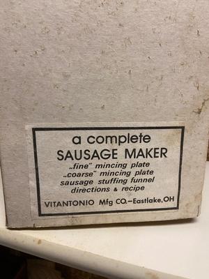 Vintage Vitantonio Manufacturing Co. Meat Mincer