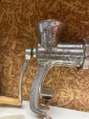 Vintage Vitantonio Manufacturing Co. Meat Mincer