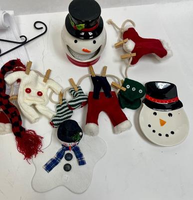 Christmas Lot - Snowmen, Clothing Line, Melted Snowman, Metal Hanger