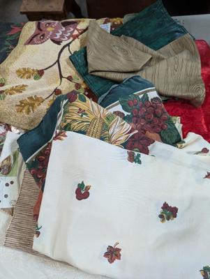 Assortment Of Holiday Decor Runners, Table Cloths & Mats