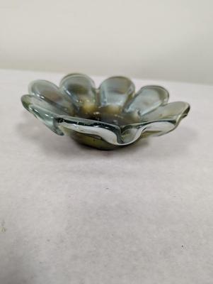 Scallop Daisy Shape Glass Trinket Dish