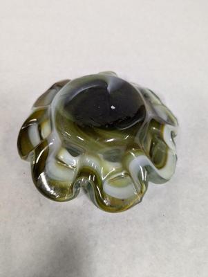 Scallop Daisy Shape Glass Trinket Dish