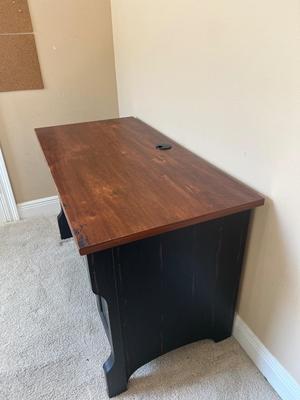 Distressed Desk~ Read Details