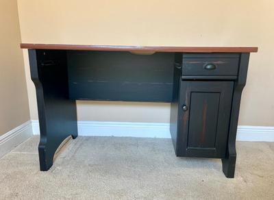 Distressed Desk~ Read Details