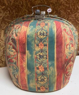 Vintage (?) Tea Lugger