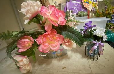 Easter Decorations Lot