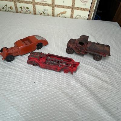 Lot of automobile toys