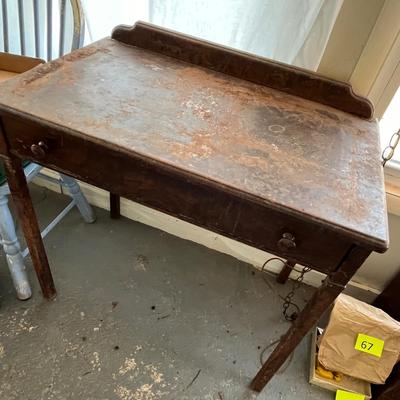 Lot 70 Wood painted metal table