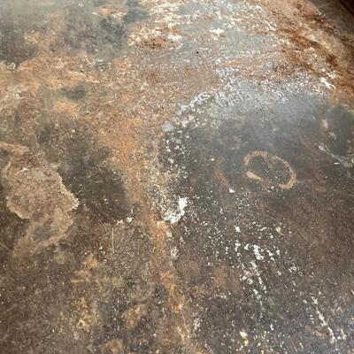 Lot 70 Wood painted metal table