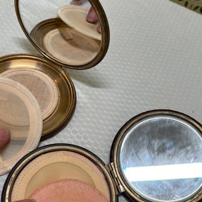 Lot 72 Two vintage compacts
