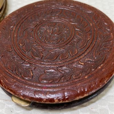 Lot 72 Two vintage compacts