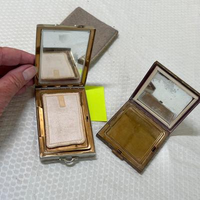 Lot 73 Fancy compacts