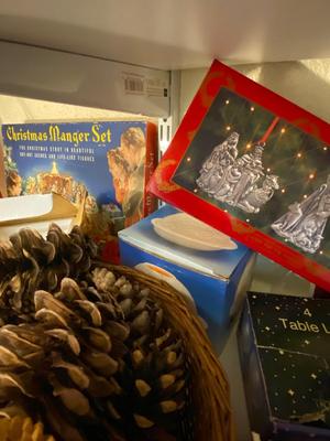 Assorted Christmas Decorations and Accessories | Lot Six