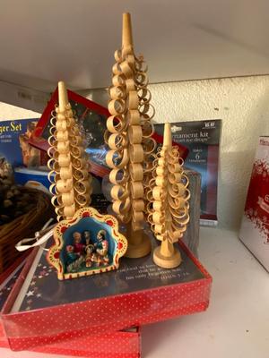 Assorted Christmas Decorations and Accessories | Lot Six