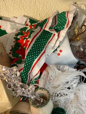 Assorted Christmas Decorations and Accessories | Lot Eight