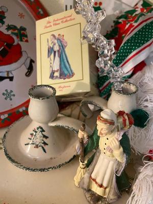 Assorted Christmas Decorations and Accessories | Lot Eight